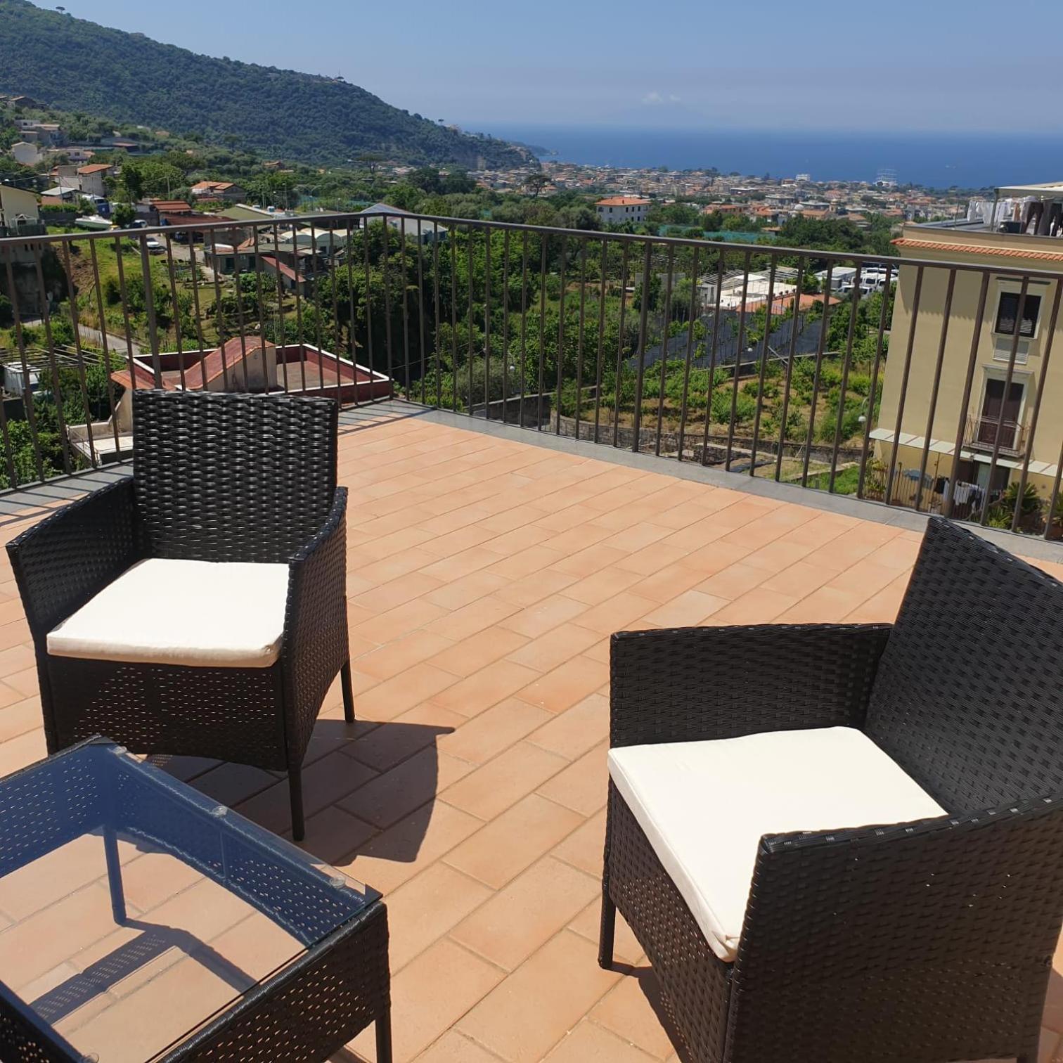 فيلا La Finestra Sul Mare Sorrento بيانو دي سورينتو المظهر الخارجي الصورة